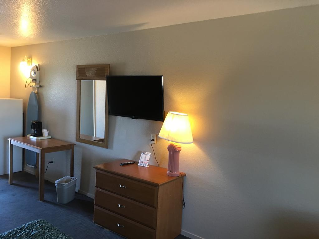 Atwater Applegate Inn מראה חיצוני תמונה